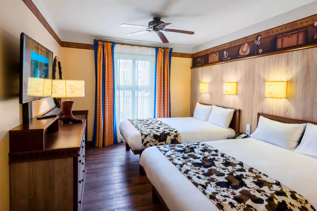 Zimmer im Hotel Cheyenne mit zwei Doppelbetten