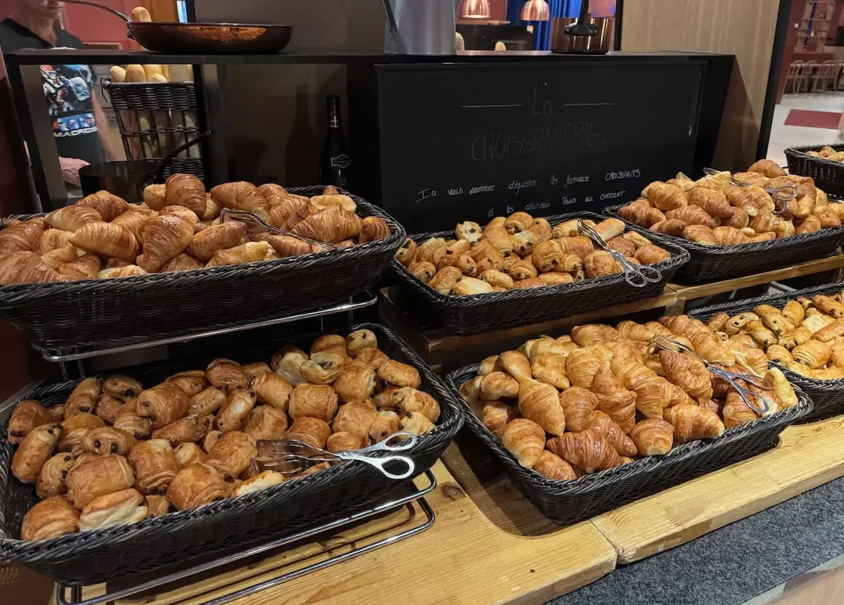 Grand Magic Frühstück 8 8 Grand Magic Hotel Disneyland Paris Frühstück Croissants