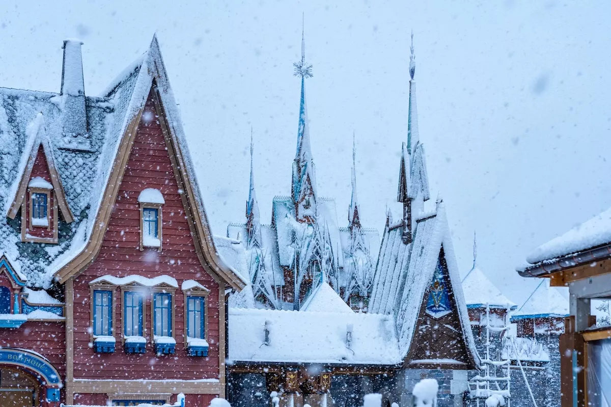World of Frozen Arendelle im Schnee