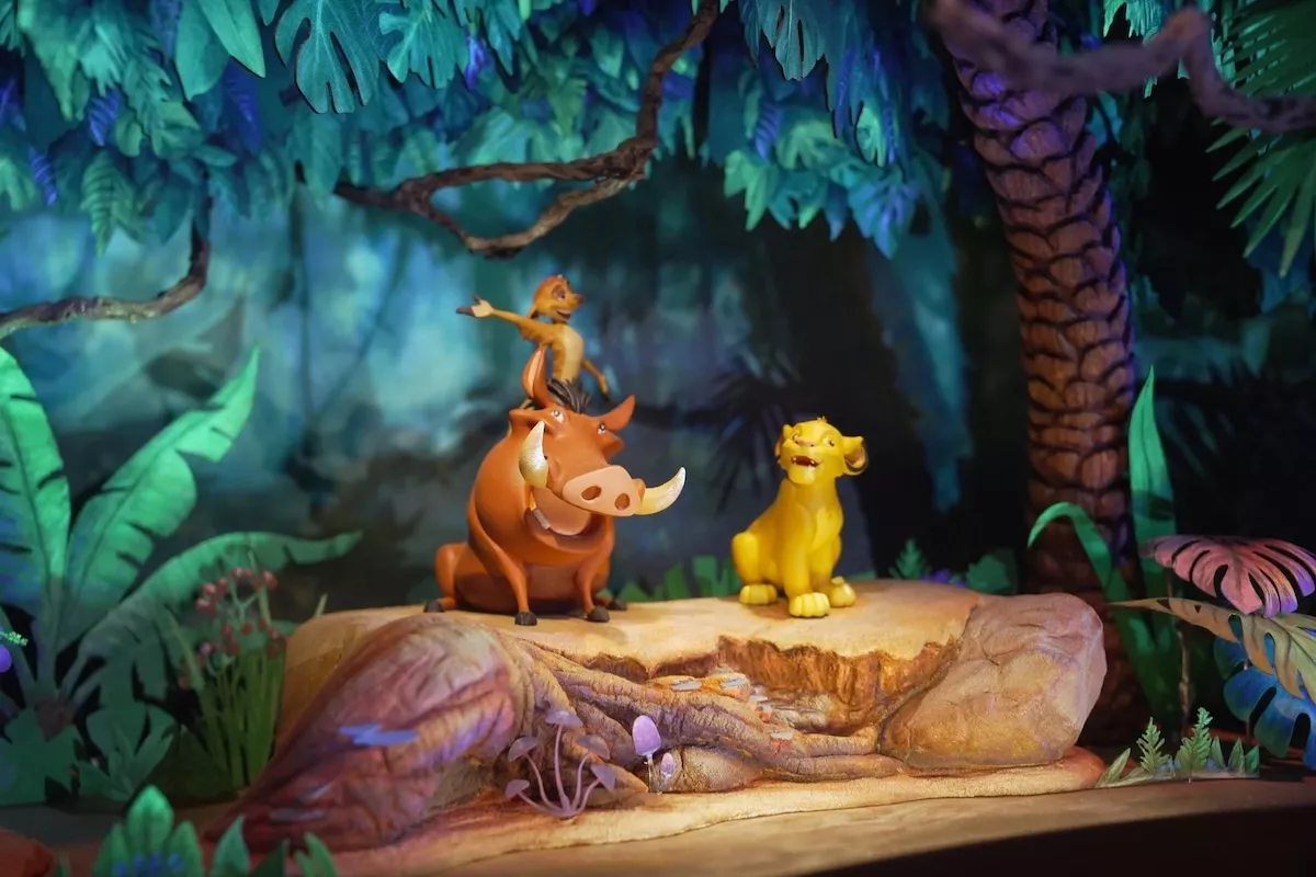 Modell der Hakuna Matata Szene aus König der Löwen Attraktion